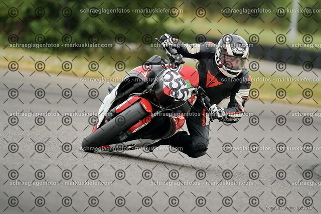25bt05-0639 | markuskiefer.com - Realisiert mit Pictrs.com