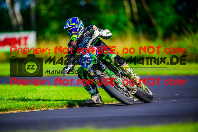 MaZZes_FotoMatrix_240713_6007705_2711 | UE40