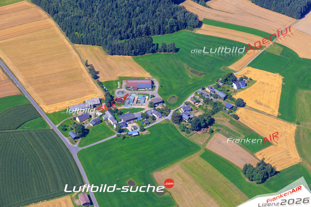 Die Luftaufnahme Boedlas - Roeslau wurde vom UL-Flugzeug (keine Drohne) aus fotografiert.Hohe Druck- Auflösung-die Geschenkidee!