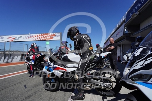 2025_03_30_PBK_39526 | Sportfotografie; SlowMotion; Video; Rennstrecke; Hafeneger; Speer; Racing; RSE; BMW; CBO; Trackday; Motorsportarena; Hockenheimring; Brno; Most; Barcelona; Valencia