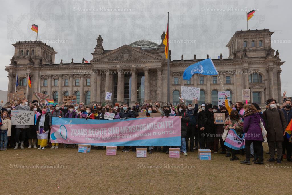  Trans Day Of Visibility Kundgebung 2022 in Berlin | Vanessa Kleinwächter - Realisiert mit Pictrs.com