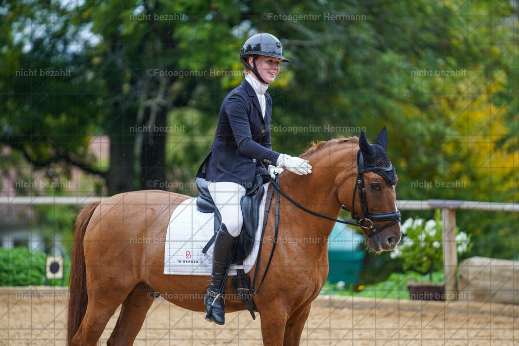 20221008-FAH01869 | Diessen am Ammersee, 2022, Dressur- und Springturnier, Reitsportbilder, Turnierfotografen Bayern, Pferdefotografen, Fotoagentur Herrmann, Turnierbilder