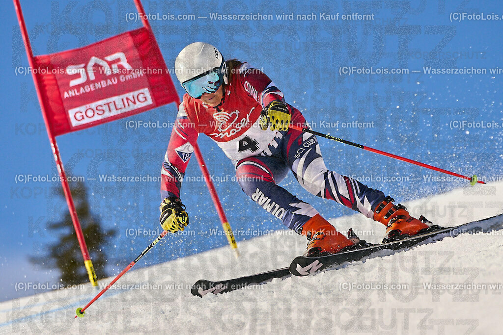 ALP4417_WCM-SuperGiant_Kat-C_Cesari Vera | (C)FotoLois.com, Alois Spandl, World Criterium Masters Ski Alpin 2023 Hochkar, SuperGiantSlalom, Kategorie C, Mi 22. März 2023.