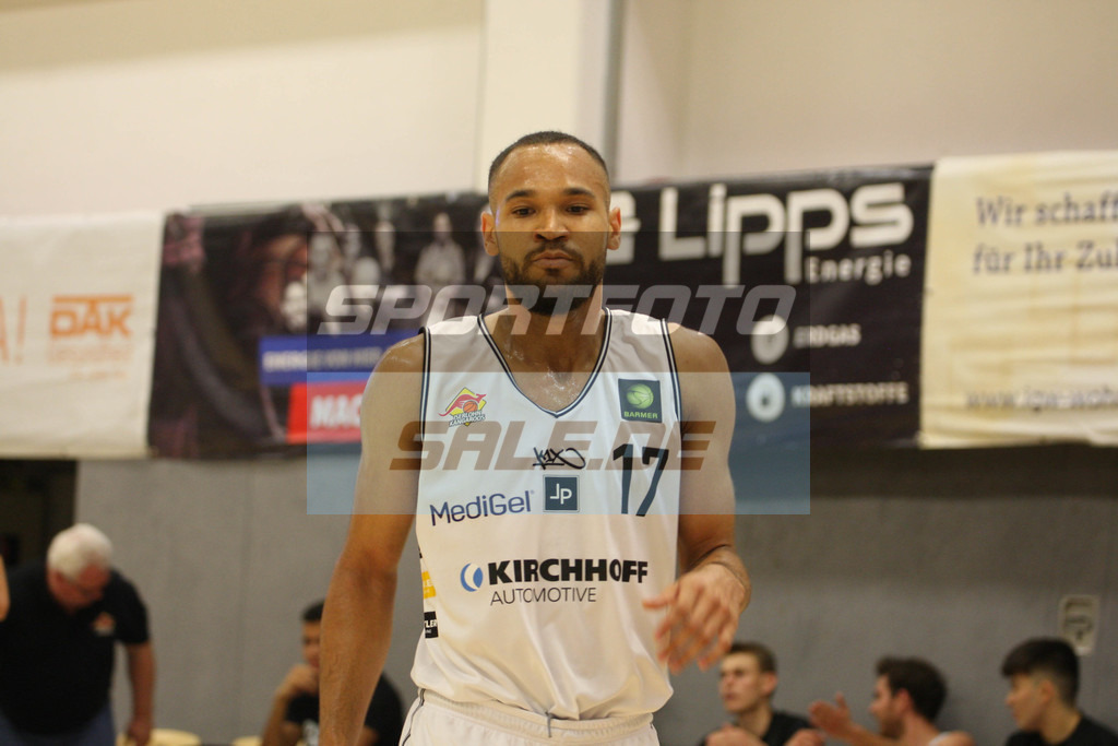 Iserlohn Kangaroos - Phoenix Hagen | Samuel Mpacko - Realisiert mit Pictrs.com