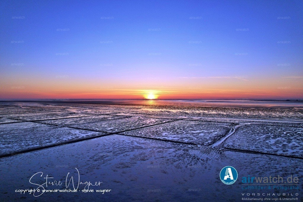 Luftbild Nordstrand-Elisabeth-Sophien-Koog | Nordseeküste, Nordfriesland, Nordstrand, Küstenschutzmaßnahmen, Deichverstärkungen, Hochwasserschutz, Wegstrecken