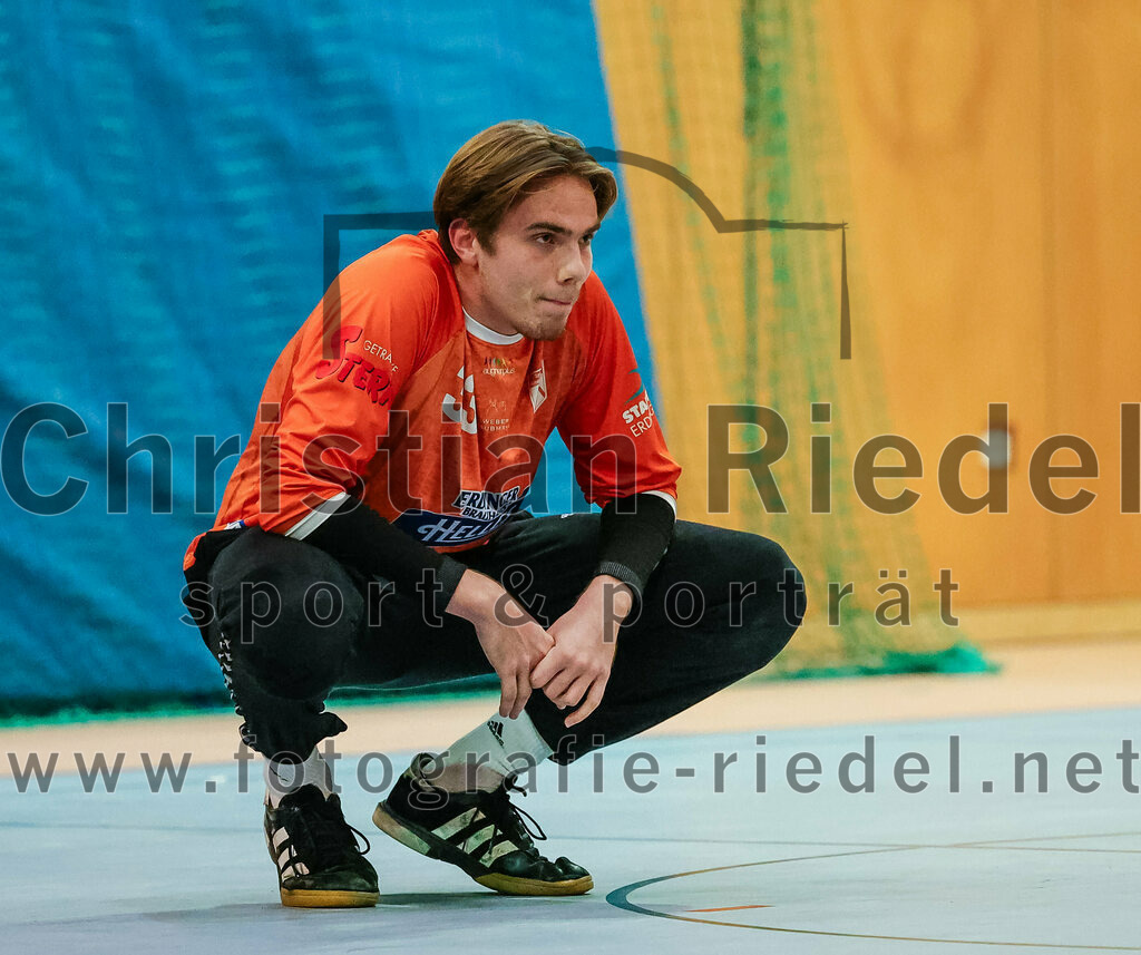 2023-11-26_055_SpVgg_Altenerding_gegen_TSV_1861_Mainburg | Erding, Deutschland, 26.11.2023:
Handball, Bezirksoberliga Männer 2023 / 2024, 9. Spieltag, SpVgg Altenerding gegen TSV 1861 Mainburg, Endergebnis: 34:20

Torwart Jannik Fleps (SpVgg Altenerding, #33)

Foto: Christian Riedel / fotografie-riedel.net