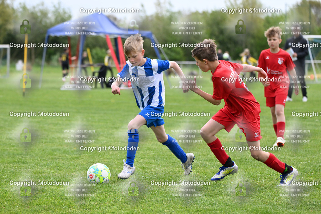 DSC_0121 | TSV Holtrop (rot) - TuS Holtriem I (blau,weiß) 