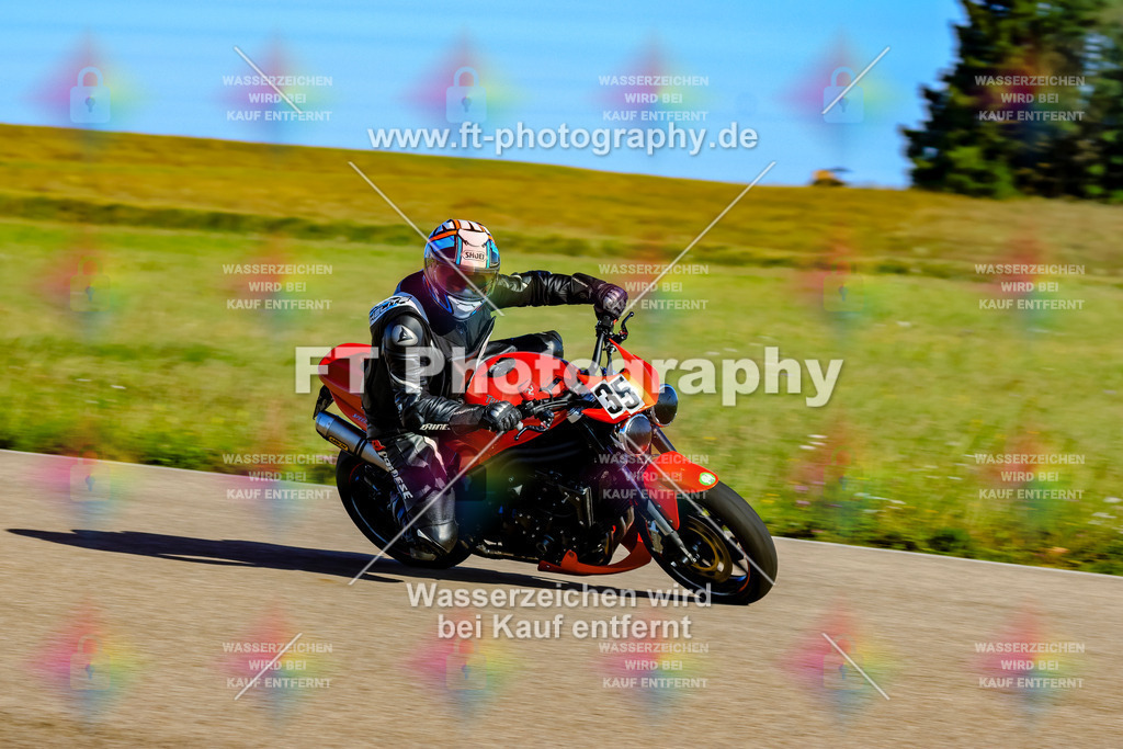 035-1552 | Hier findet Ihr Bilder von Touristenfahrten auf der Nürburgring Nordschleife oder von anderen Veranstaltungen die ich besucht habe. Viel Spass beim Durch Schauen 