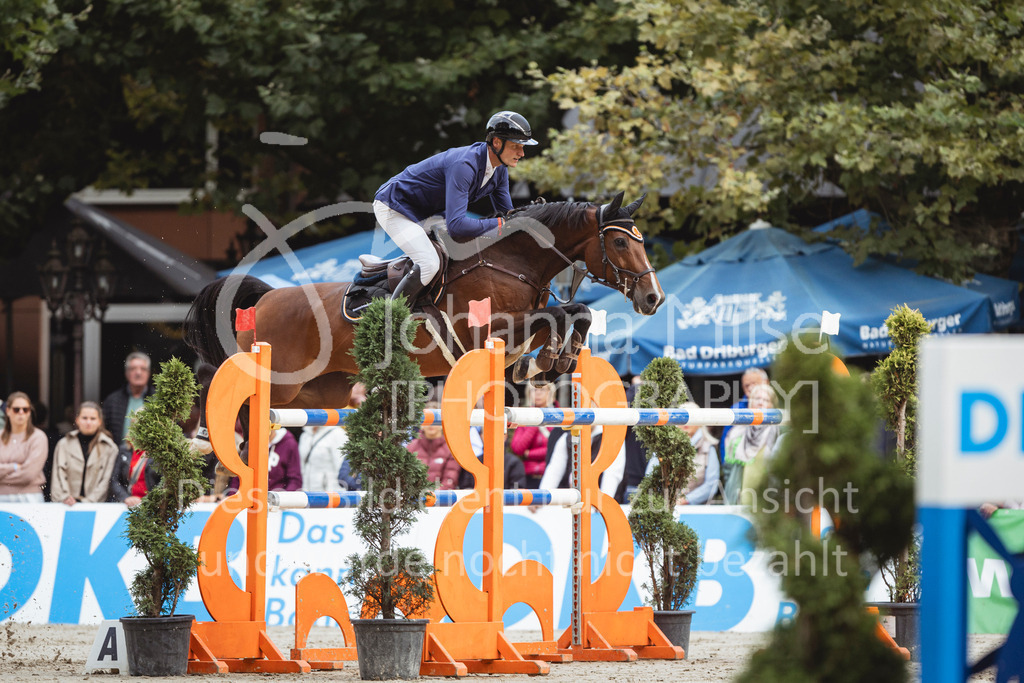 240915_OWLCh_GP-861 | Deine schönsten Turniermomente als professionelle Fotos! Entdecke hochwertige Pferdesport-Fotografie im Online-Shop. Jetzt Fotos finden & bestellen!