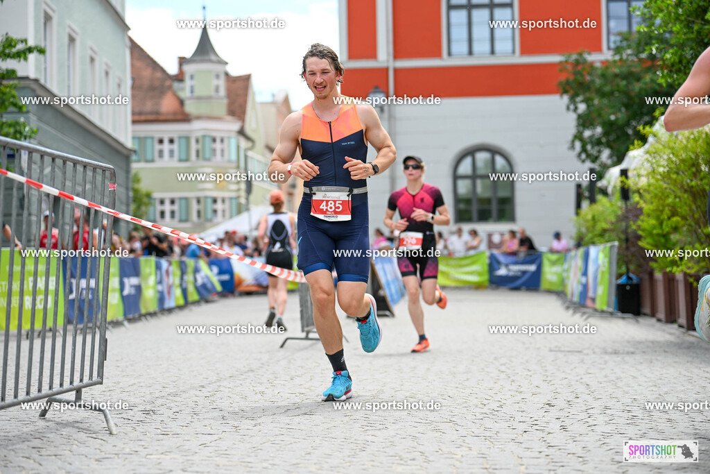 SZI_8514 | Stadttriathlon Erding 2025. #yourpictrs #sportshot_your_pictrs @Sportshotphotography #stadttriathlonerding Copyright: www.sportshot.de