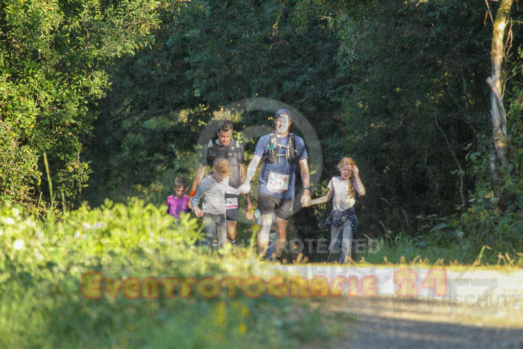 250830_1845_EV4_4869 | Sportfotografie im Rhein-Sieg Kreis, Köln, Bonn, NRW, Rheinland Pfalz, Hessen, etc. Unser Tätigkeitsfeld umfasst den Laufsport vom Volkslauf über den Marathon, Duathlon, Triathon bis zum Ultralauf wie Kölnpfad Ultra oder Schindertrail.