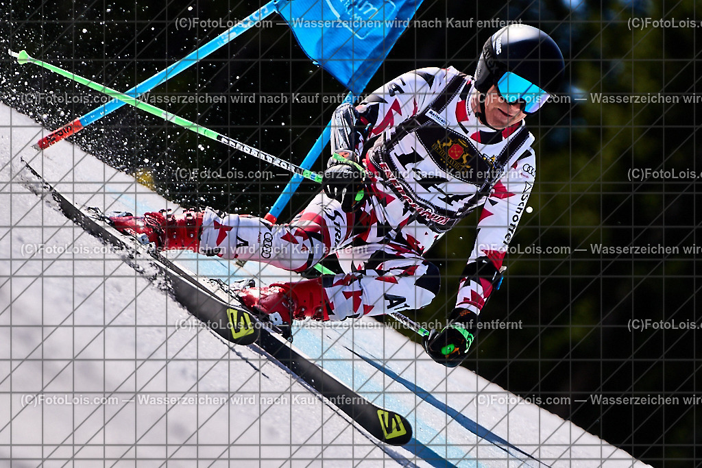 ALP1525_Reiteralm_MASTERS-LM_RTL_Lindner Friedrich | (C)FotoLois.com, Alois Spandl. Steirische MASTERS-Landesmeisterschaften Ski alpin mit Wien und Salzburg, Reiteralm, Sa 13. April 2024.