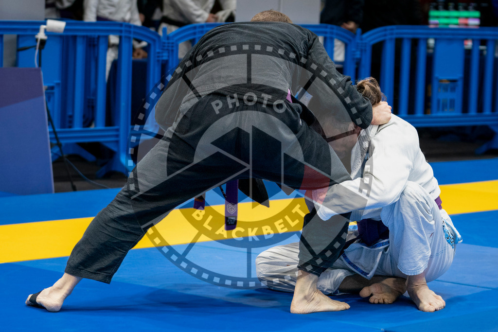 20240125PBB00430 | Fighters compete during the sixth day of the Brazilian Jiu-jitsu European Championship of the IBJJF in Paris, France, on January 25, 2024.