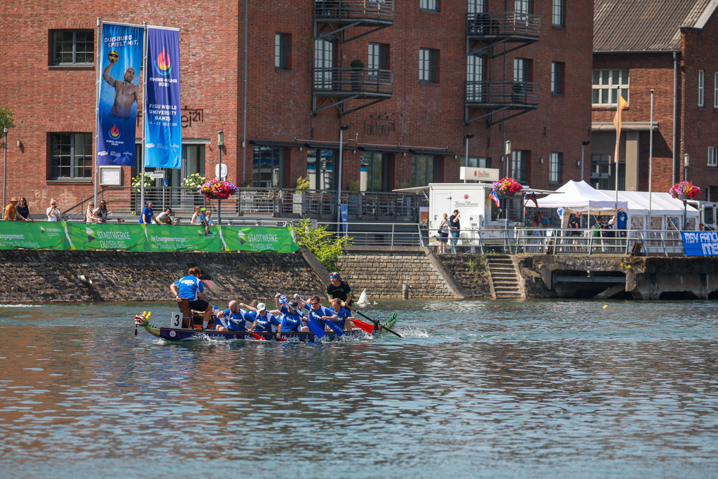 Drachenboot-Regatta_Duisburg140625_31 | Bildergalerie von Sport-Ereignissen aber auch von weiteren spannenden Dingen - nicht nur vom Niederrhein. In Anlehnung an den bekannten Spruch von Hanns Dieter Hüsch heißt das Motto: "Niederrhein ist überall".  - Realisiert mit Pictrs.com