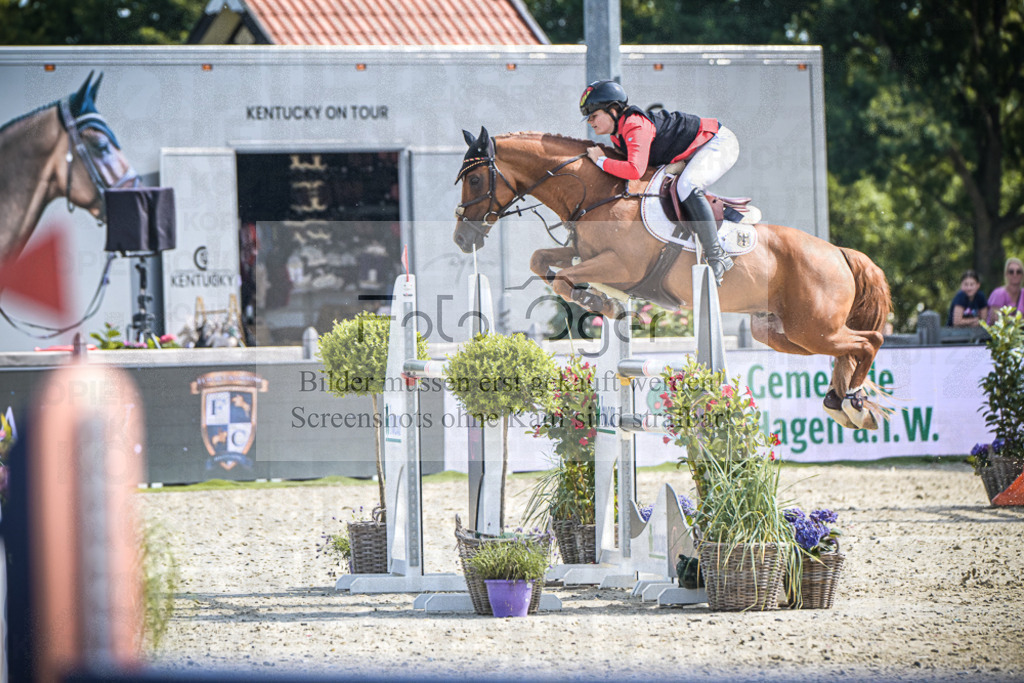 DOS_1459 | Entdecke hochwertige Reitturnierfotos von Foto Oger. Professionell, emotional und authentisch – jetzt Lieblingsmomente im Shop bestellen.Deutschlandweite Turnierfotografie. - Realisiert mit Pictrs.com