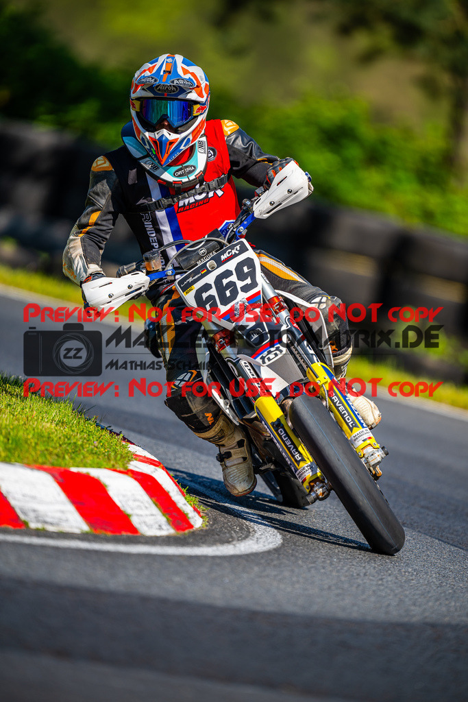 MaZZes_FotoMatrix_240511_6007705_5902 | S3