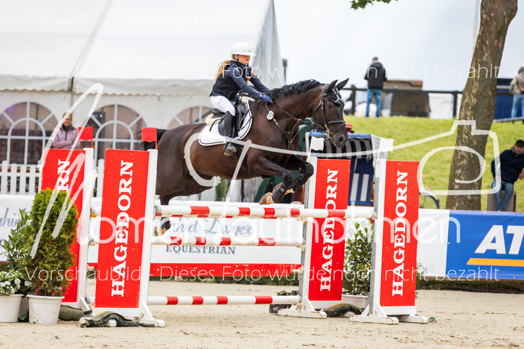 BHO-2PhSpr-M-044 | MomenTaufnahmen Pferdesportfotos