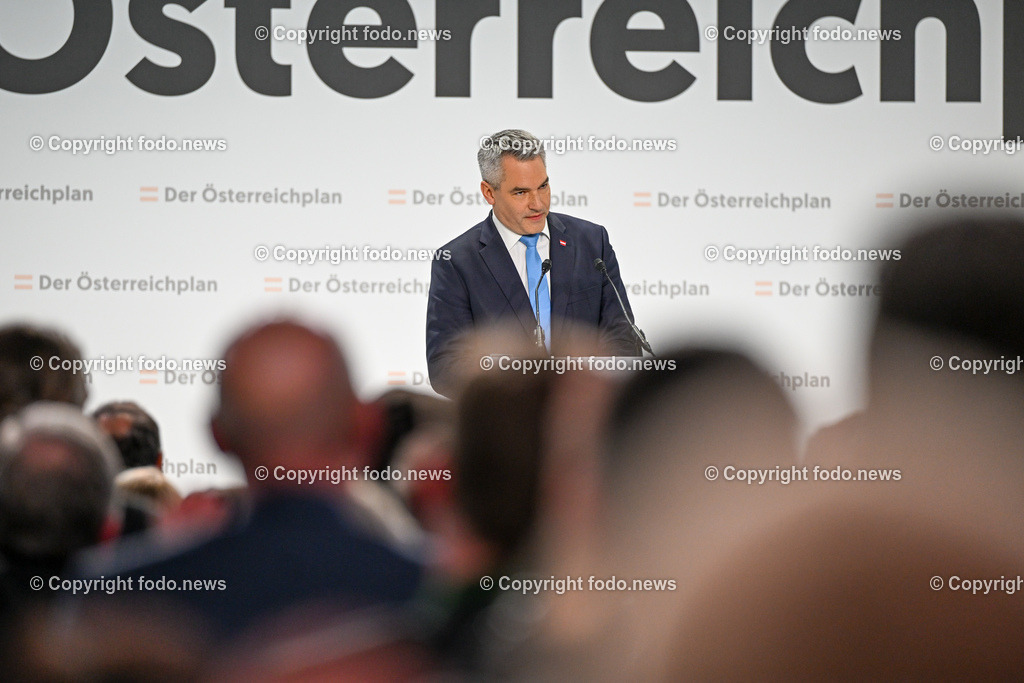 Der Oesterreichplan_ OeVP_ Wels_ 26.01.2024-48 | 26.01.2024, Wels, AUT, ÖVP, Der Österreichplan, im Bild BK Karl Nehammer (VP, Bundeskanzler)