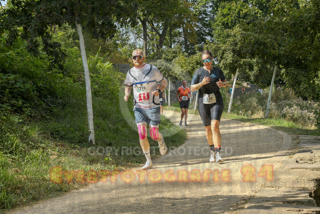 250824_1507_EX1_8503 | Sportfotografie im Rhein-Sieg Kreis, Köln, Bonn, NRW, Rheinland Pfalz, Hessen, etc. Unser Tätigkeitsfeld umfasst den Laufsport vom Volkslauf über den Marathon, Duathlon, Triathon bis zum Ultralauf wie Kölnpfad Ultra oder Schindertrail.