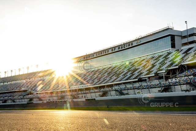 24hDay23_012517111603294TU_TU | Rolex 24 at Daytona 2023 - Foto: Gruppe C Photography - Realisiert mit Pictrs.com