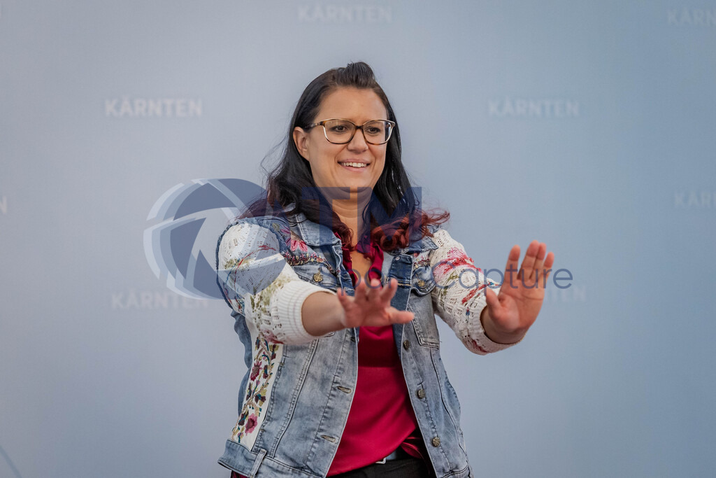 TM-20250605-0009 | Pressetermin mit Landesrätin Sara Schaar, Fachreferent für Jugend Joachim Zmölnig, der Dreikönigsaktion und Katholischen Jungschar.Spiegelsaal, Klagenfurt, Österreich.Copyright: TM Sportscapture/Matthias Trinkl