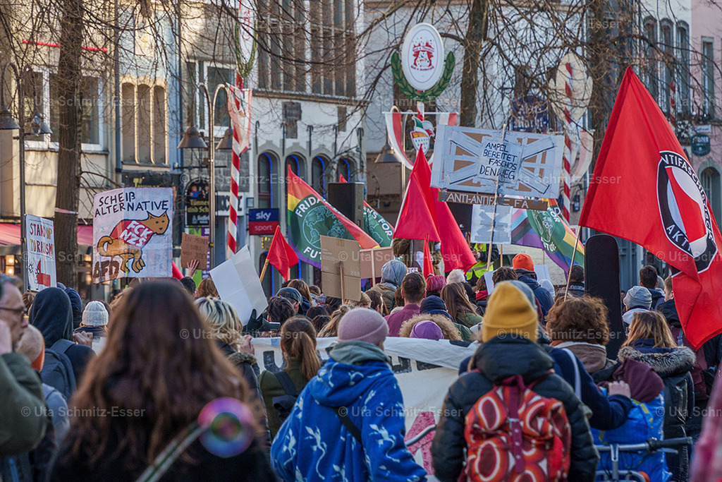 gegen-rechts_07 | CEUS Design - Realisiert mit Pictrs.com