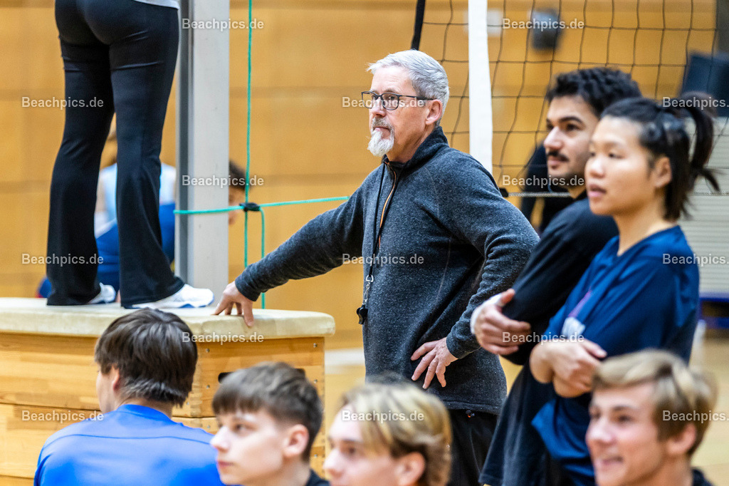 2024-00111396-3-Icke-Cup-Berlin |  16.11.2024; Berlin Foto: Gerold Rebsch - www.beachpics.de