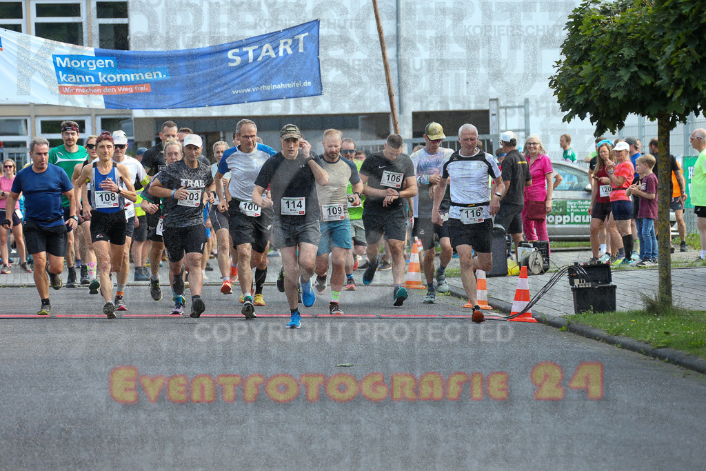 250801_1805_EX1_6328 | Sportfotografie im Rhein-Sieg Kreis, Köln, Bonn, NRW, Rheinland Pfalz, Hessen, etc. Unser Tätigkeitsfeld umfasst den Laufsport vom Volkslauf über den Marathon, Duathlon, Triathon bis zum Ultralauf wie Kölnpfad Ultra oder Schindertrail.