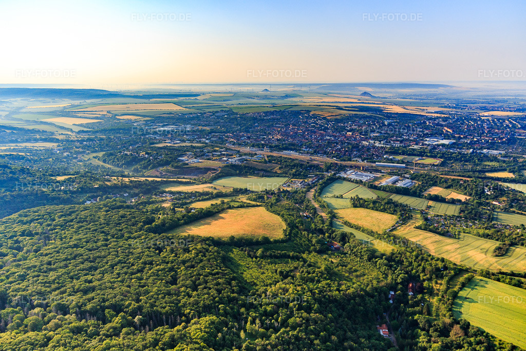 Luftbild: Ortsansicht von Norden in Sangerhausen im Bundesland Sachsen-Anhalt in Deutschland. Foto: IMG_136680.jpg vom 18.06.2023 durch Werner Riehm/FLY-FOTO.de