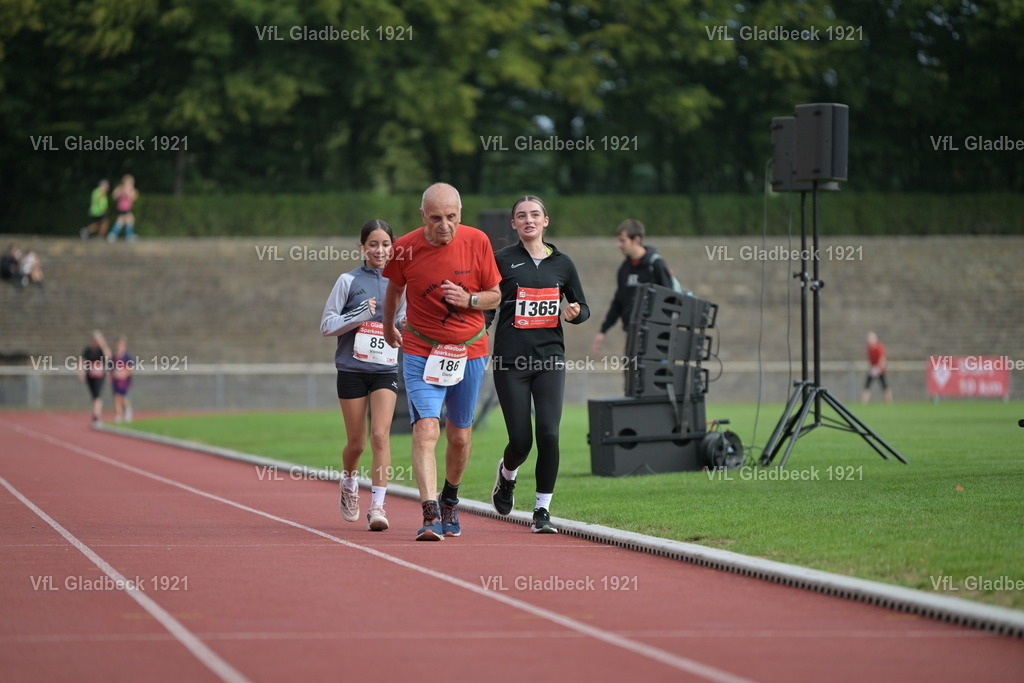 2026-08-23_Sparkassenlauf_5KM_KH_000991 | Die Fotografen - Realisiert mit Pictrs.com