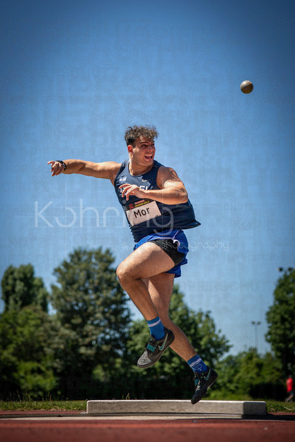 Juniorengala 2026; Mannheim, 13.06.2026 | MANNHEIM, GERMANY - JUNE 13, 2026 : Idoh Mor (ISR/Israel) competing in the men’s U20 shot put during the Juniorengala 2026 at Michael-Hoffmann-Stadion on June 13, 2026 in Mannheim, Germany.