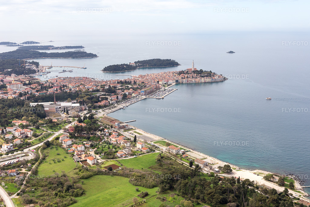 Luftbild: Ortsansicht in Štanga im Bundesland Gespanschaft Istrien in Kroatien. Foto: IMG_105973.jpg vom 13.04.2018 durch Werner Riehm/FLY-FOTO.de
