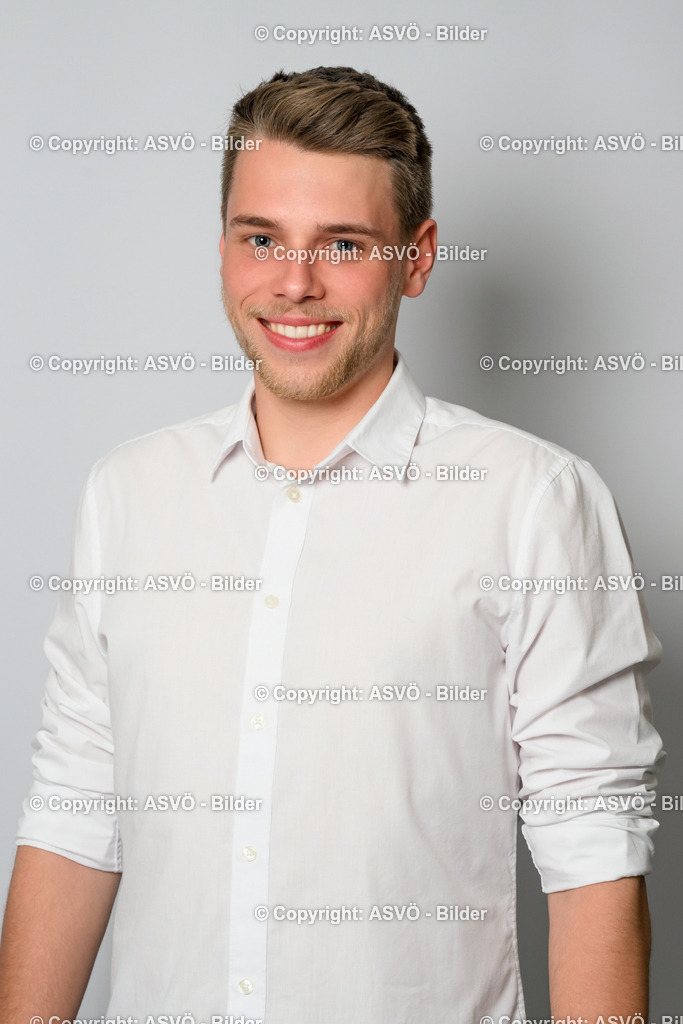 Jan Zaller-1 | 30.04.2025, AUT, ASVÖ, Mitarbeiter  Oberösterreich Portraitbilder und GruppeJan Zaller©fodo.media / Harald Dostal - Realisiert mit Pictrs.com