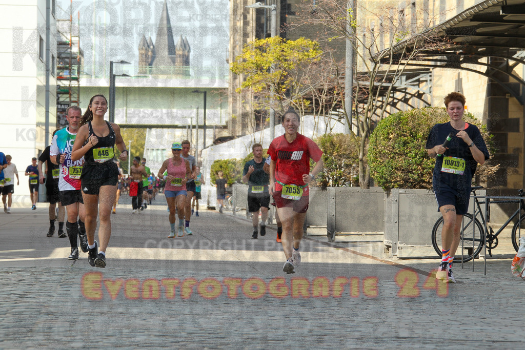 250920_1456_EV4_7624 | Sportfotografie im Rhein-Sieg Kreis, Köln, Bonn, NRW, Rheinland Pfalz, Hessen, etc. Unser Tätigkeitsfeld umfasst den Laufsport vom Volkslauf über den Marathon, Duathlon, Triathon bis zum Ultralauf wie Kölnpfad Ultra oder Schindertrail.