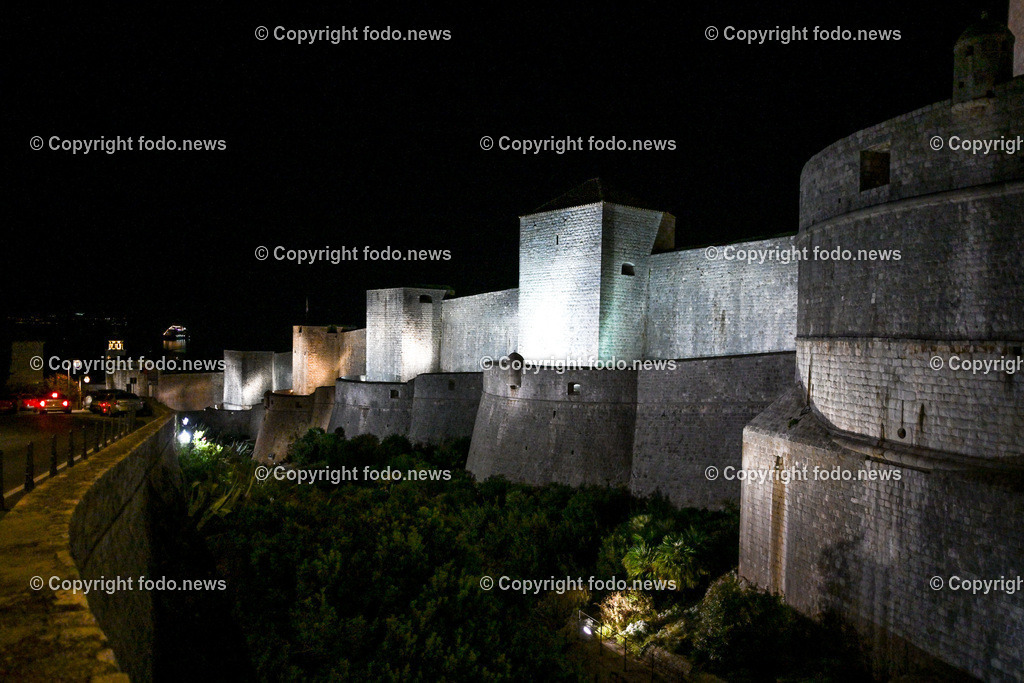Kroatien_ Dubrovnik_ 10.10.2023-6 | 10.10.2023, Kroatien, HRV, Dubrovnik im Bild Stadtmauern



eine Stadt im suedlichen Kroatien an der Adriakueste in der Gespannschaft Dubrovnik-Nereveta. Die Altstadt wurde im Jahr 1979 von der UNESCO in die Liste des Weltkulturerbes aufgenommen.
