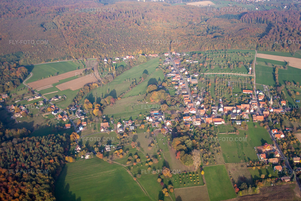 Aerial view: View of the town in Nehwiller-près-Wœrth in the state Bas-Rhin, France.Photo: IMG_54128.jpg taken on 10/21/2012 by Werner Riehm/FLY-FOTO.comResolution of the original: 4752 x 3168 px