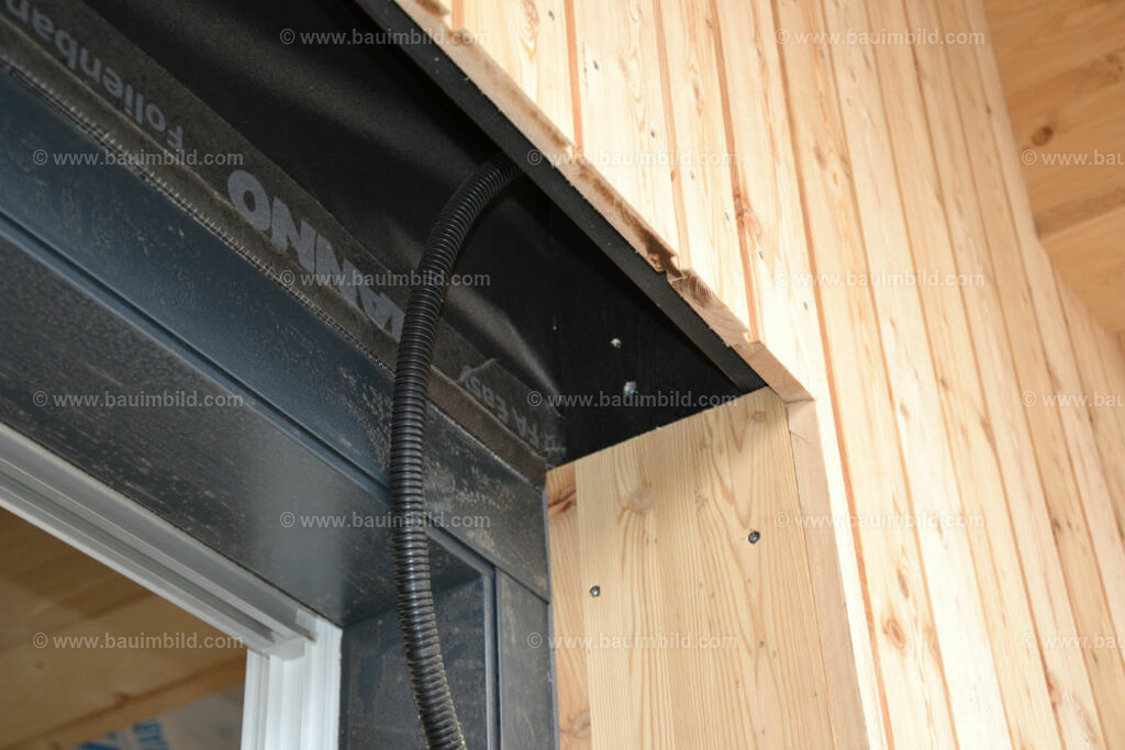 bib-lg13-holzbau-ausbau-0131 | Nach LV-Leistungsgruppen sortierte Detailfotos über den Bau eines Hauses. Alle Hausbau-Bilder direkt vom Urheber und Autor der Website Haus-Selber-Bauen.com