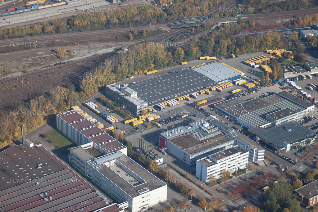 Luftbild: Lagerhallen und Speditionsgebäude SWS-Speditions-GmbH, Ottostraße im Ortsteil Durlach in Karlsruhe im Bundesland Baden-Württemberg in Deutschland. Foto: IMG_35031.jpg vom 31.10.2010 durch Werner Riehm/FLY-FOTO.de