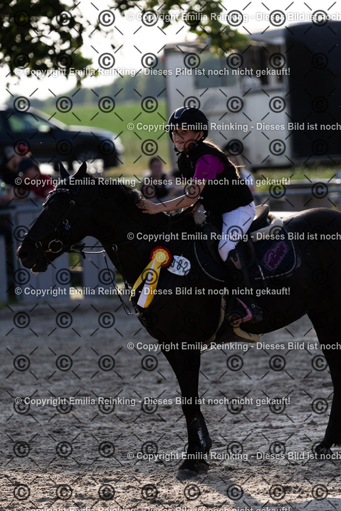 CL5A1515 | Emilia Reinking Fotografie - Realisiert mit Pictrs.com