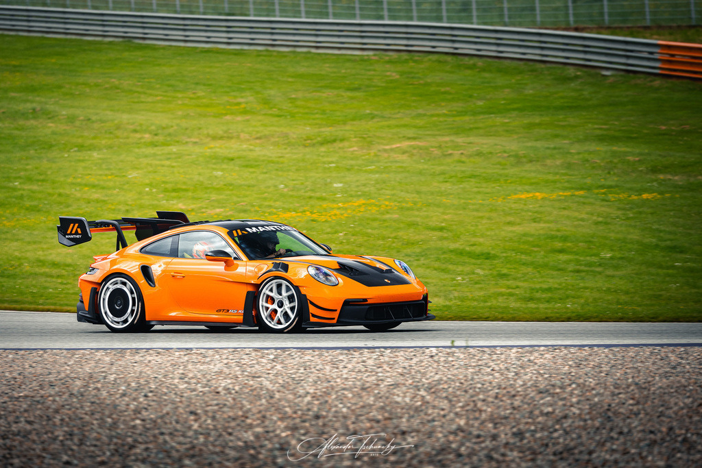 R6PZ1760 _Alexander Tschuncky | Entdecken Sie die faszinierende Welt von Alexander Tschuncky Arts: Kreative Fotografie, atemberaubende Automobilkunst und hochwertiger Bilderdruck. Lassen Sie sich inspirieren! - Realisiert mit Pictrs.com