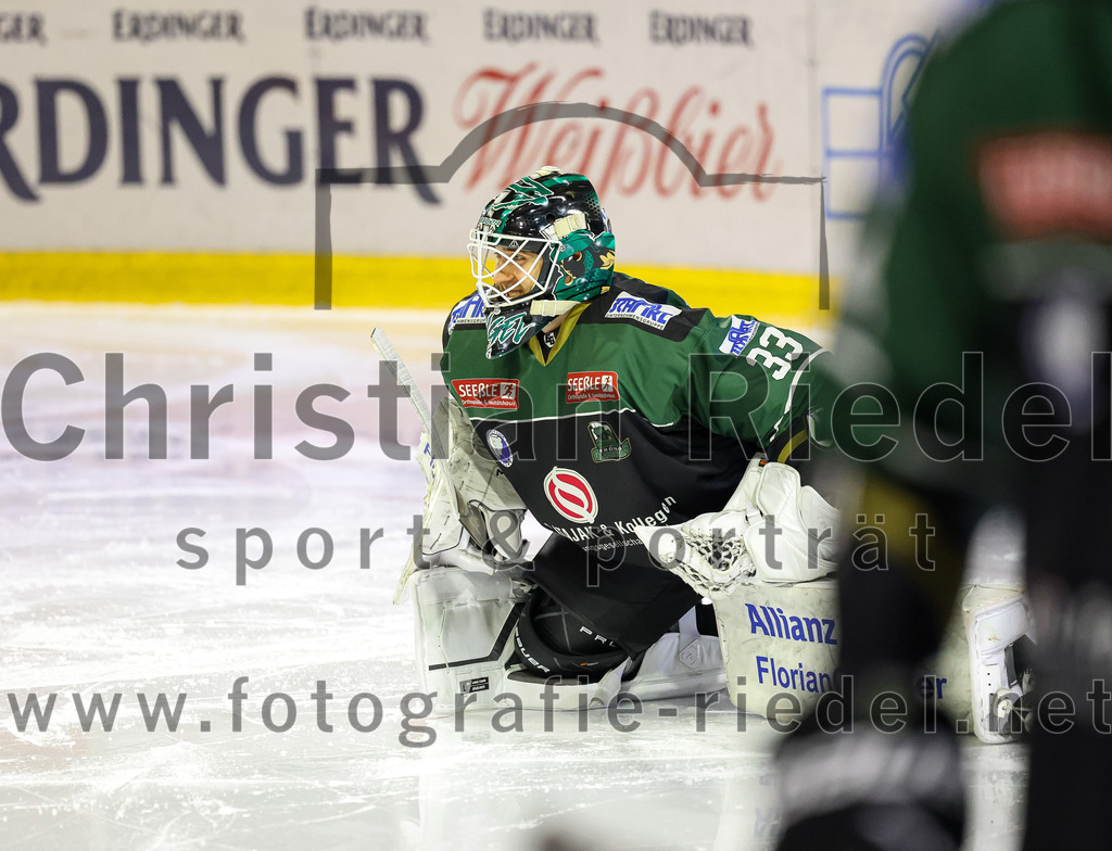 2022-12-23_008_TSV_Erding_gegen_EA_Schongau | Erding, Deutschland, 23.12.2022:
Eishockey, Bayernliga 2022 / 2023, 22. Spieltag, TSV Erding gegen EA Schongau, Endergebnis: 

Foto: Christian Riedel / fotografie-riedel.net