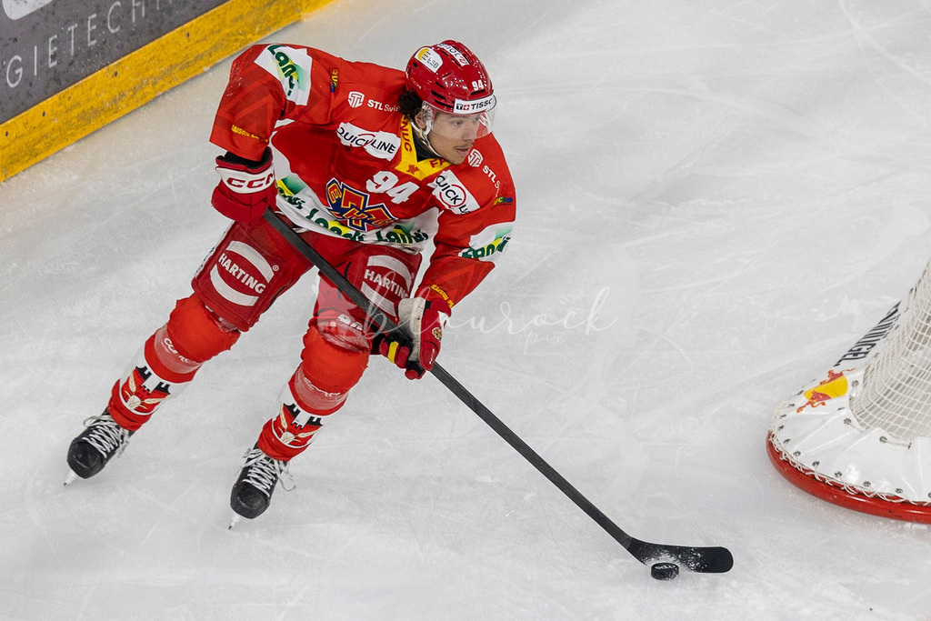 EHCB vs EVZ 20260227_WB-6911 | Sportbilder, Sportfotograf, Hochzeits- und Eventfotografin, Flugshows, Portraits und Tiershooting, Aviation, Downhill, Nationalleague, Swissleague, International