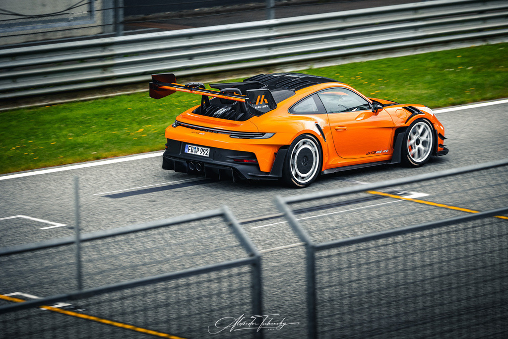 R6PZ0713 _Alexander Tschuncky | Entdecken Sie die faszinierende Welt von Alexander Tschuncky Arts: Kreative Fotografie, atemberaubende Automobilkunst und hochwertiger Bilderdruck. Lassen Sie sich inspirieren! - Realisiert mit Pictrs.com
