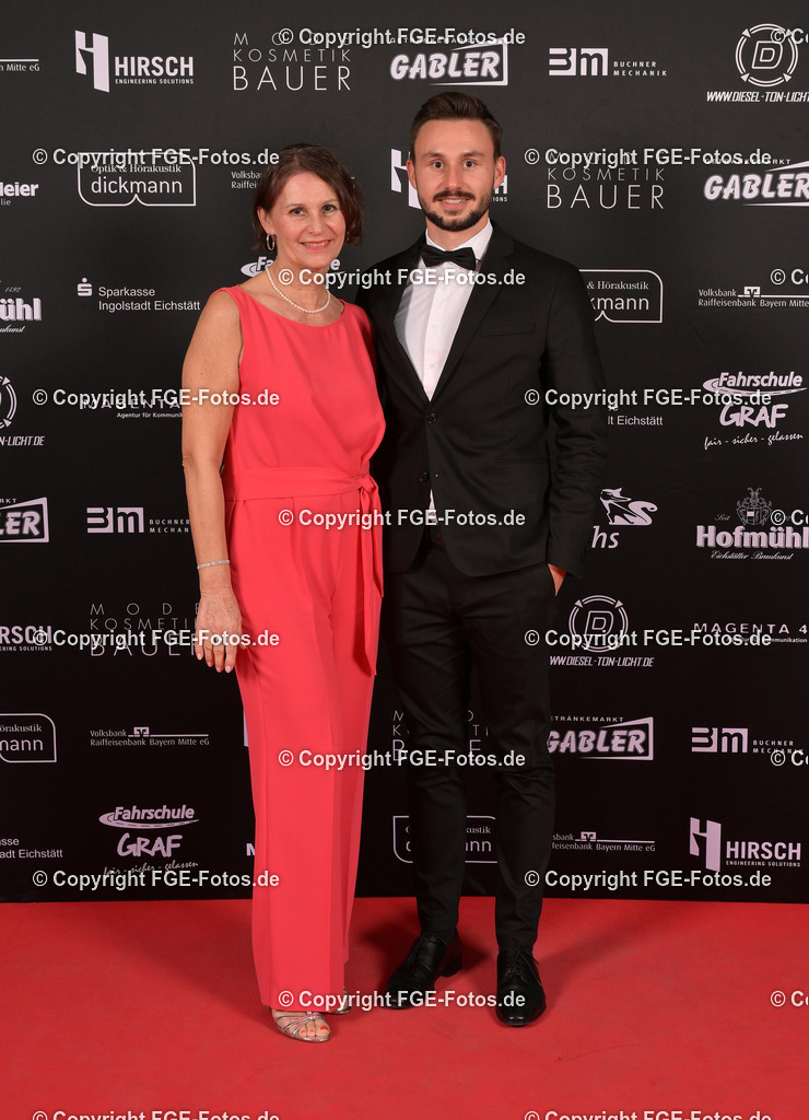 20240127-fge-fotos-0052 | Hofball der FGE am 27.01.2024 im Alten Stadttheater in Eichstätt. - Realisiert mit Pictrs.com