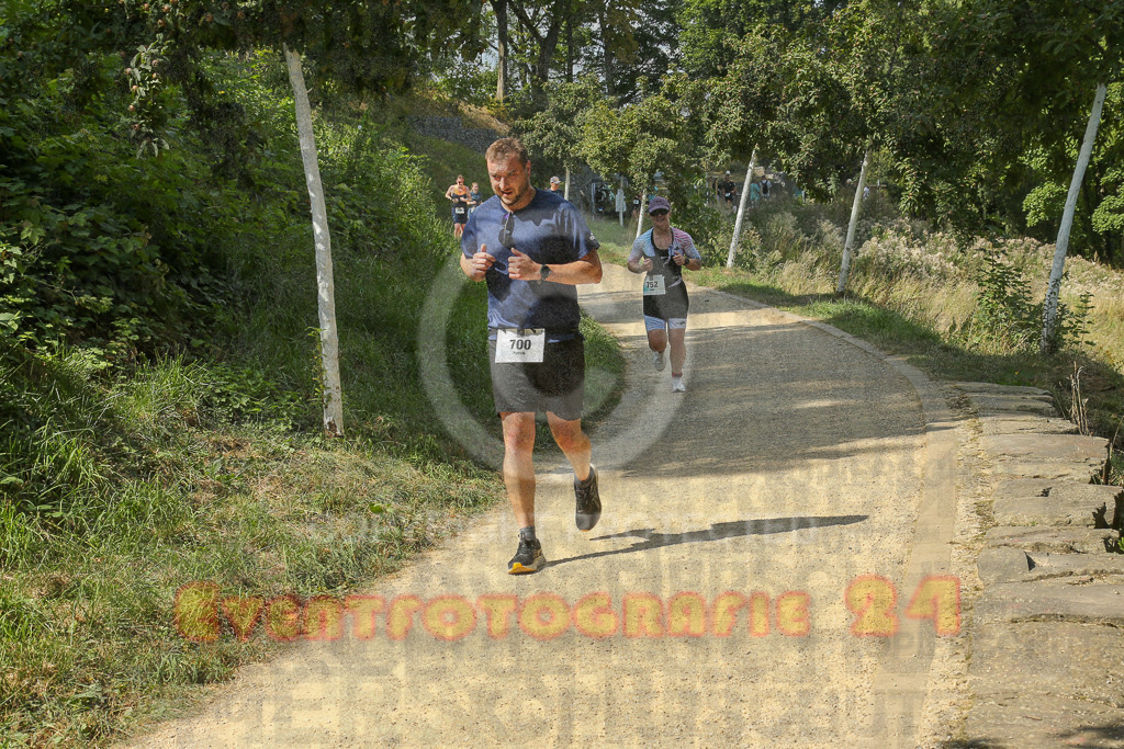 250824_1449_EX1_7695 | Sportfotografie im Rhein-Sieg Kreis, Köln, Bonn, NRW, Rheinland Pfalz, Hessen, etc. Unser Tätigkeitsfeld umfasst den Laufsport vom Volkslauf über den Marathon, Duathlon, Triathon bis zum Ultralauf wie Kölnpfad Ultra oder Schindertrail.