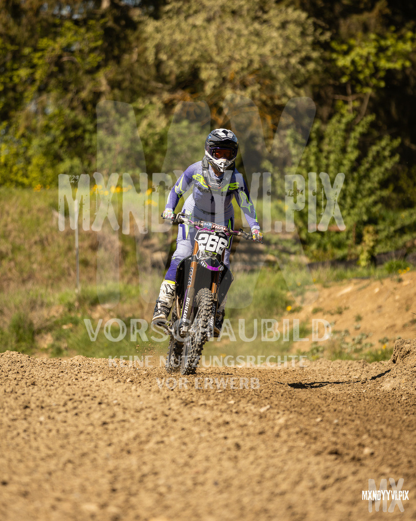866A4665 | mxndyyvipix