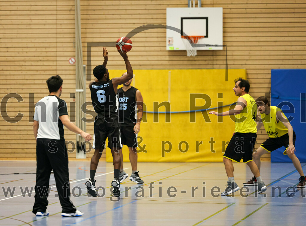 2022-12-04_063_SG_Poing_gegen_TSV_Muenchen_Ost_4 | Poing, Deutschland, 04.12.2022:
Basketball, Bezirksklasse 2021 / 2022, 8. Spieltag, SG Poing gegen TSV München Ost 4, Endergebnis: 37:65

Foto: Christian Riedel / fotografie-riedel.net