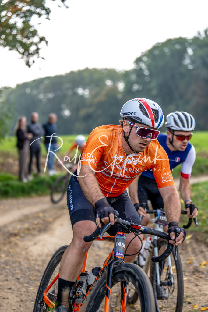 Ralf Eppink Photography 20251012_DSC02653 | Sportfotografie, Eventfotografie, Porträtfotografie, Radsport Fotograf, Triathlon Fotograf, Düsseldorf Fotograf, Köln Fotograf, Actionfotografie, Teamfotografie, Peoplefotografie, Business Portraits, Veranstaltungsfotografie, Reportagefotografie - Realisiert mit Pictrs.com