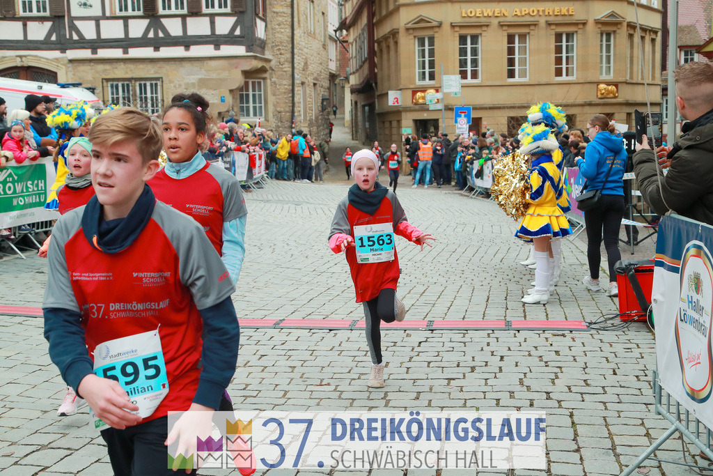 Stadtwerke Jugendlauf 1700m | 3 Koenigslauf 2023 - Realisiert mit Pictrs.com