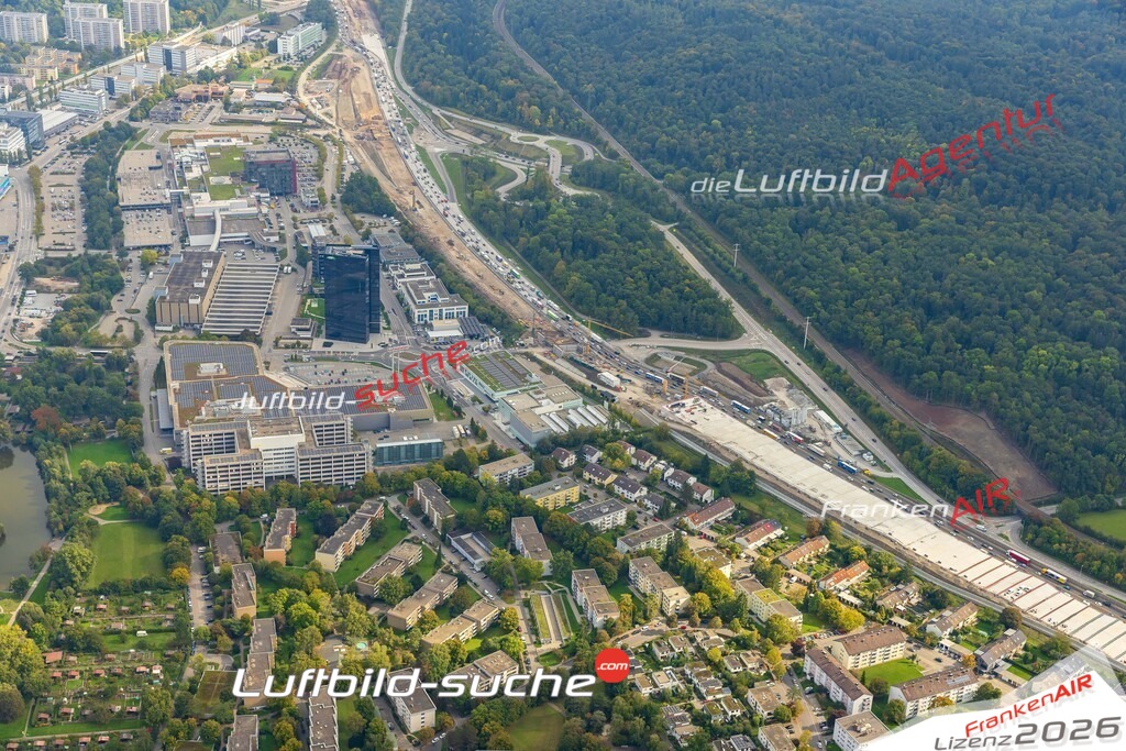 Luftaufnahme der Stadt Böblingen - Die Luftaufnahme wurde 2025 vom UL-Flugzeug heraus erstellt ( keine Drohne ) - Hochauflösende Luftaufnahme - für professionelle Ausdrucke geeignet. Die Geschenkidee !Mit Lizenz und Bildrechte bestellbar